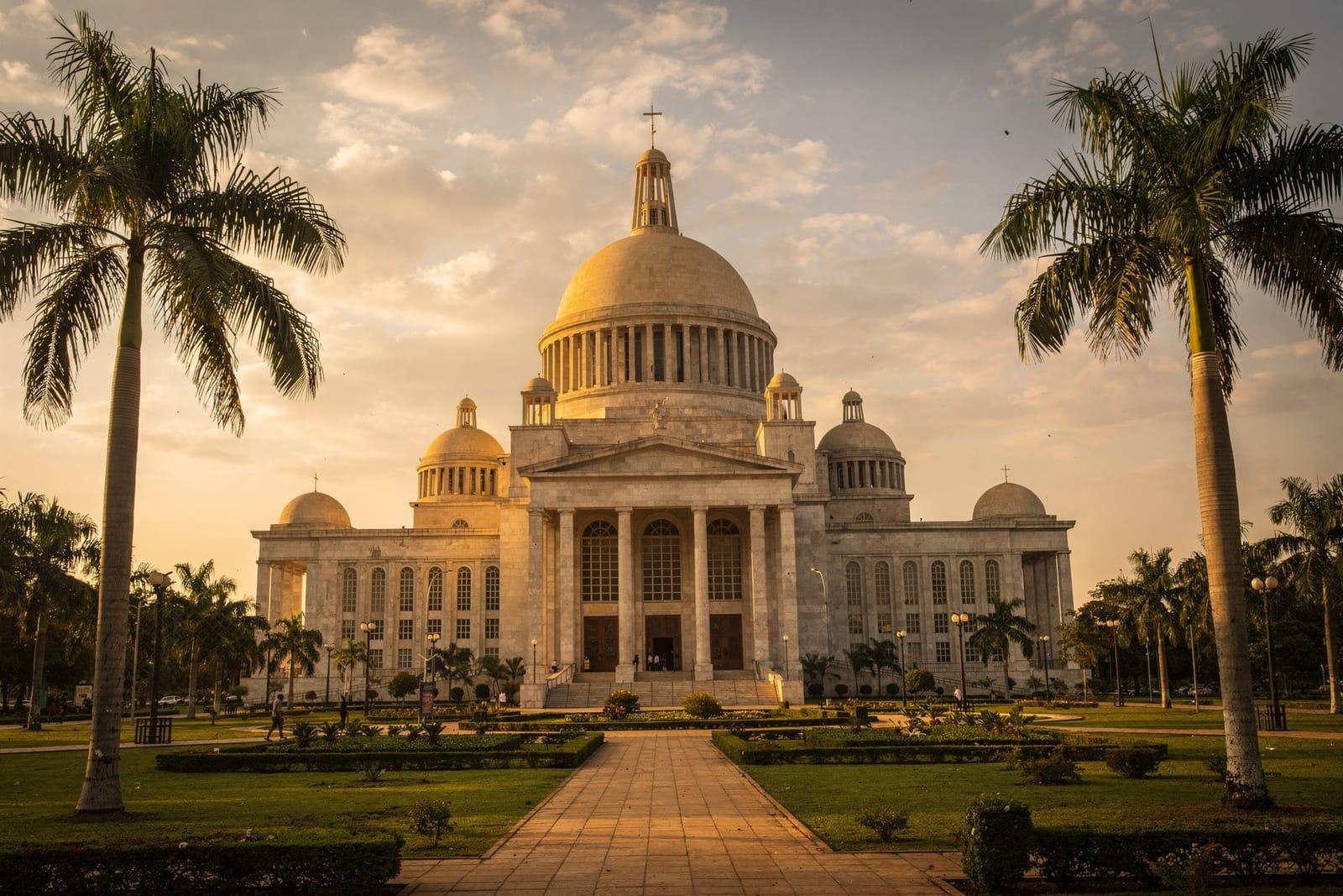 Côte d'Ivoire travel scene